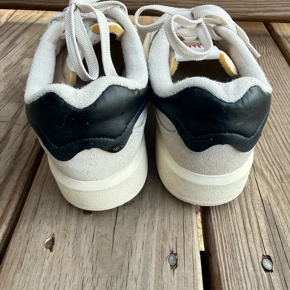 New Balance Men's Sneakers in White and Black - Picture 4 of 8